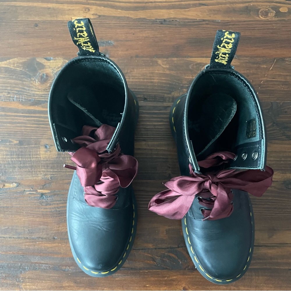 Black Dr Martens combat boots with crimson laces - Picture 7 of 10